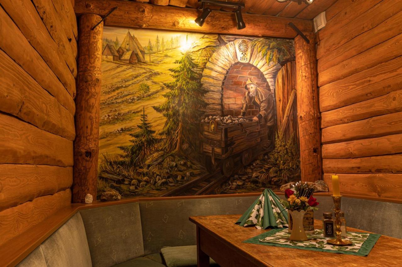 Pension Und Gaststaette Zur Knappenschaenke Thermalbad Wiesenbad ภายนอก รูปภาพ