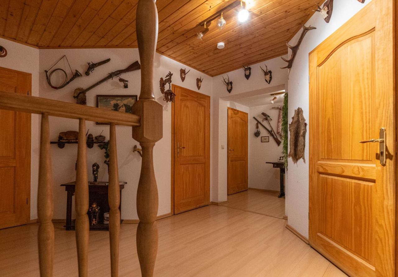 Pension Und Gaststaette Zur Knappenschaenke Thermalbad Wiesenbad ภายนอก รูปภาพ