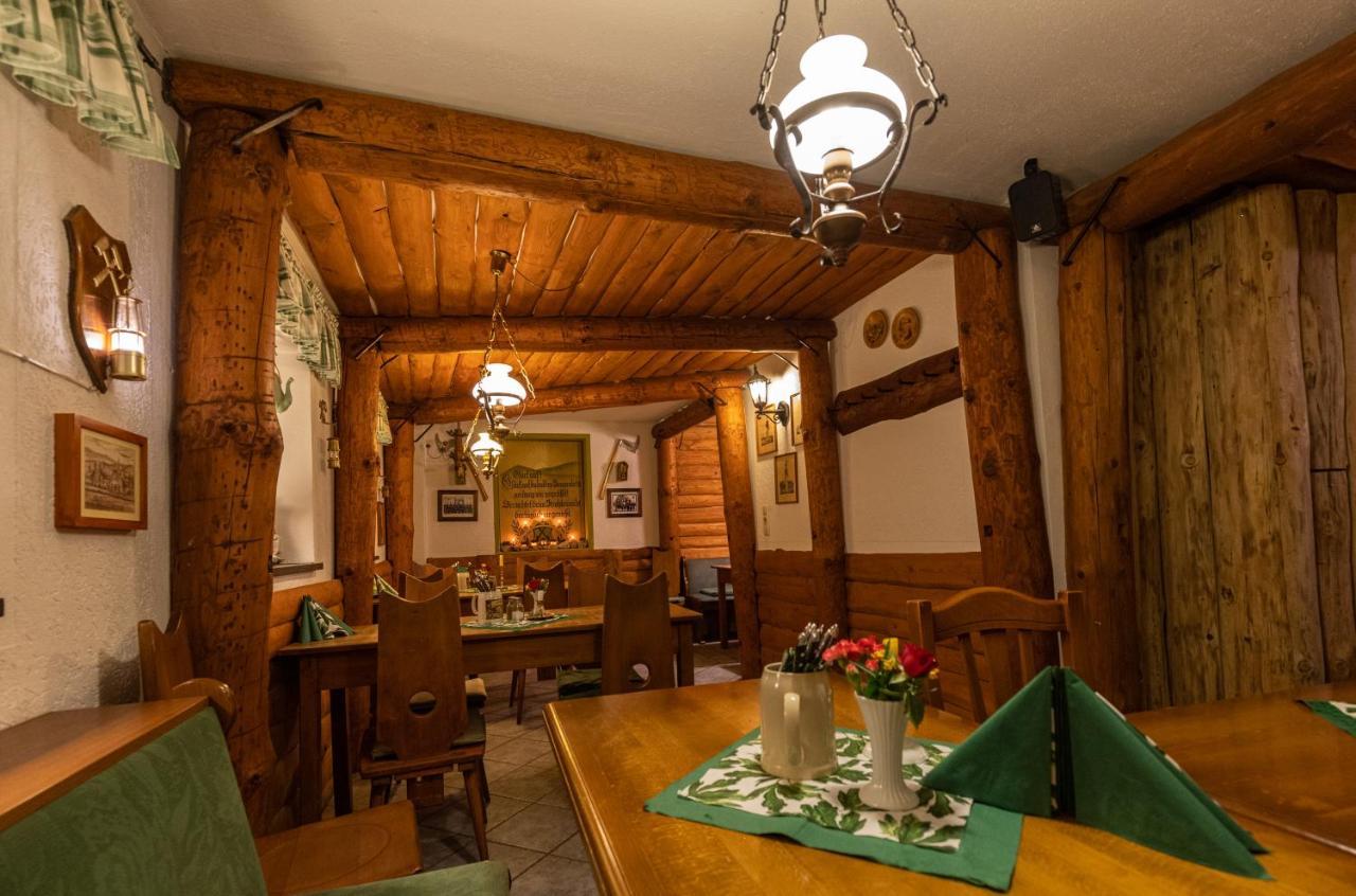 Pension Und Gaststaette Zur Knappenschaenke Thermalbad Wiesenbad ภายนอก รูปภาพ