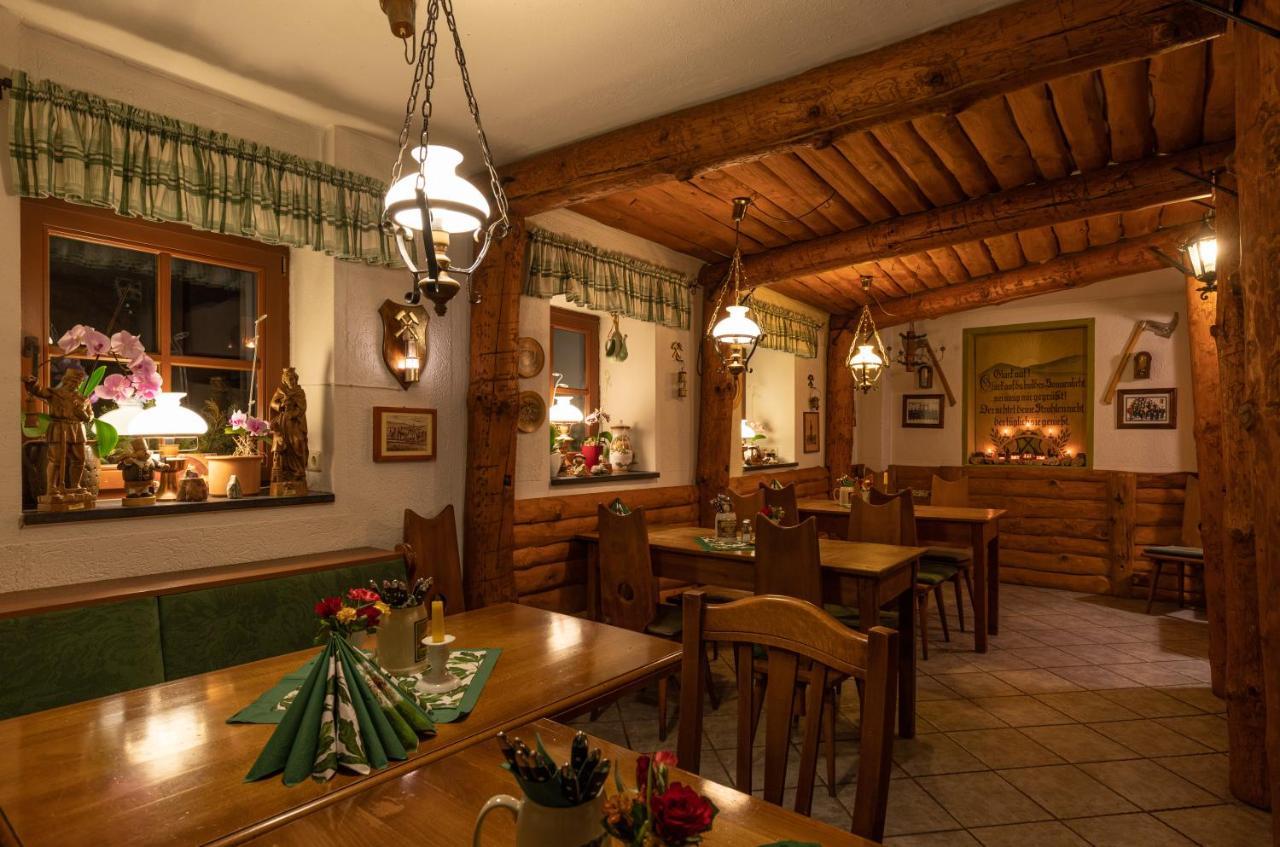 Pension Und Gaststaette Zur Knappenschaenke Thermalbad Wiesenbad ภายนอก รูปภาพ