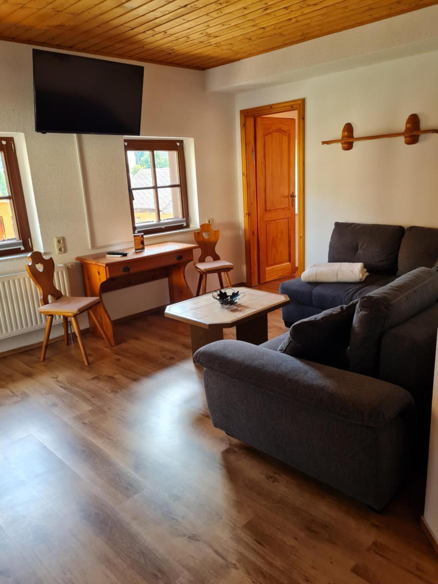Pension Und Gaststaette Zur Knappenschaenke Thermalbad Wiesenbad ห้อง รูปภาพ